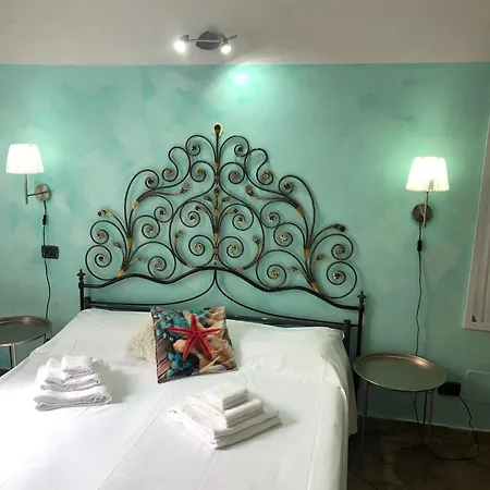 Rainbow Cinqueterre Специя